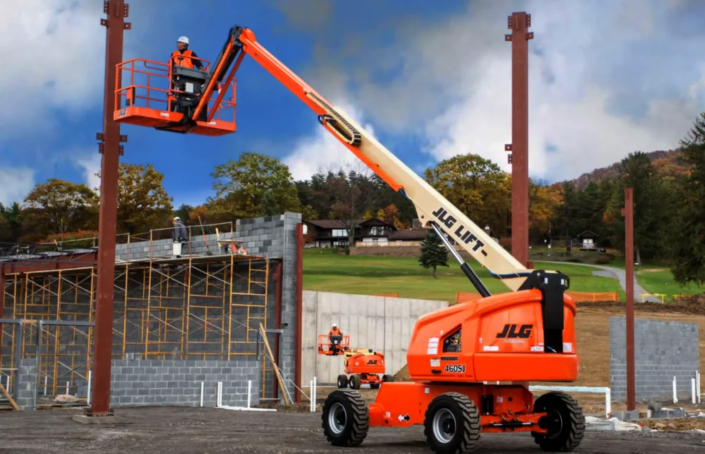 Long-term vs short-term equipment rental UAE: which is better for contractors?