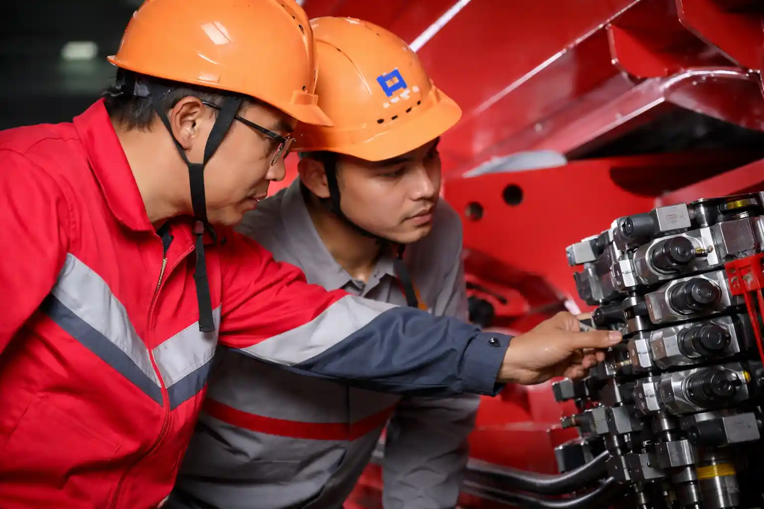 Reliable Heavy Equipment Rental Solutions